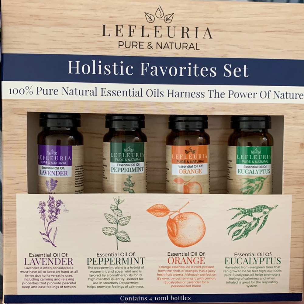NWT! Lefleuria Holidtic Essential Oil Set